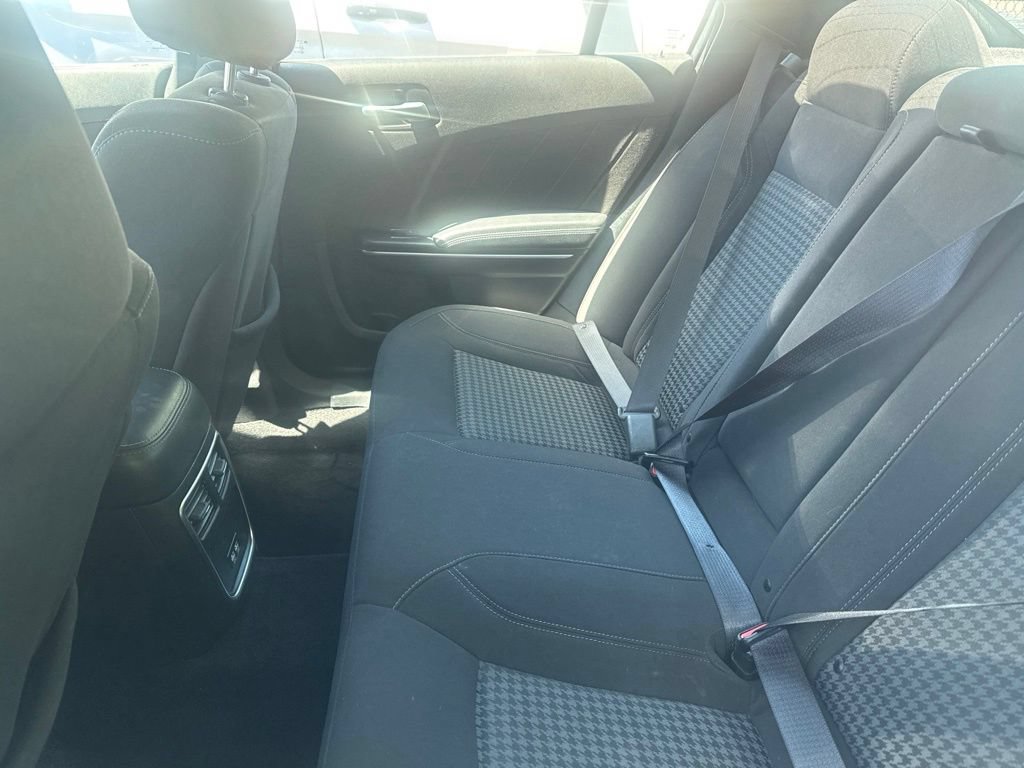Used 2023 Dodge Charger SXT RWD image 9