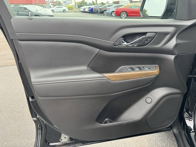 Used 2022 GMC Acadia SLE w/ Driver Convenience Package image 17