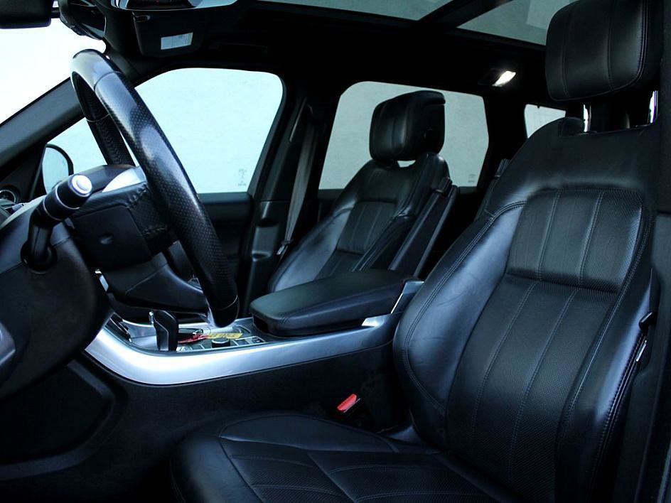 Used 2018 Land Rover Range Rover Sport HSE image 10