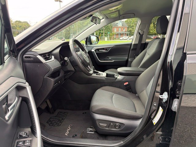 Used 2025 Toyota RAV4 XLE w/ Weather Package AWD/4WD image 13