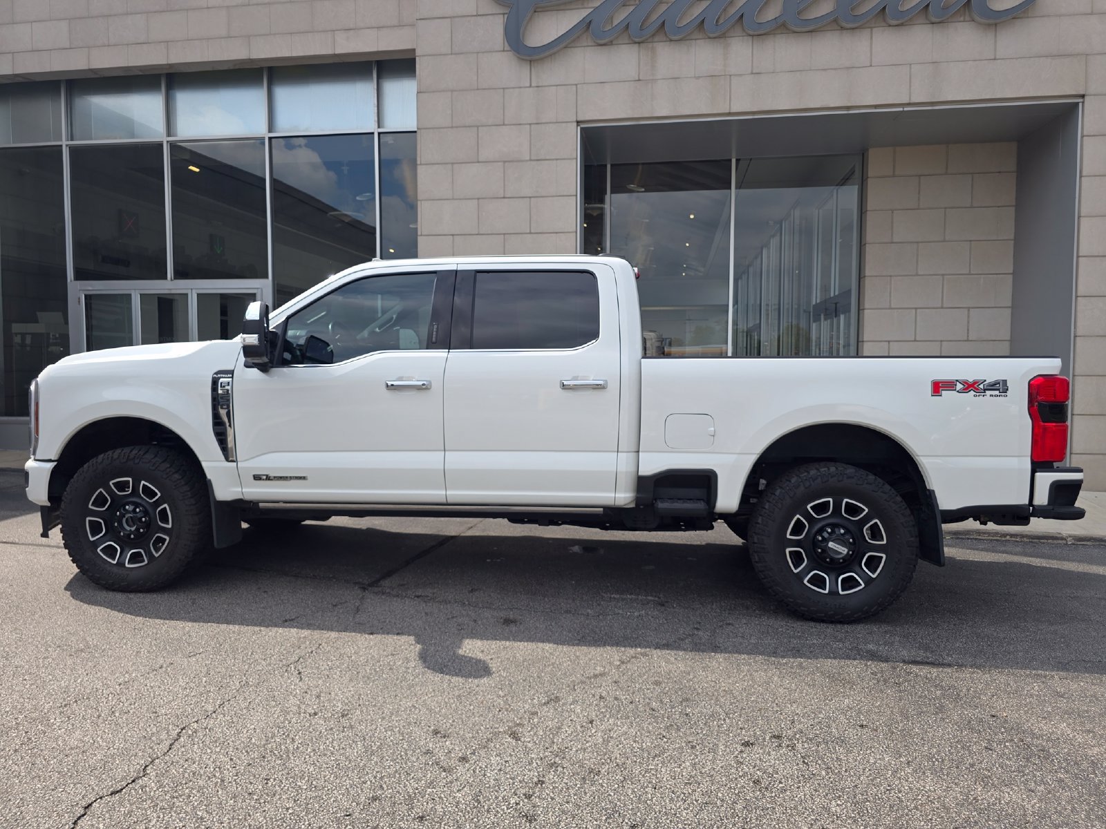 Used 2024 Ford F350 Platinum w/ FX4 Off-Road Package AWD/4WD image 19