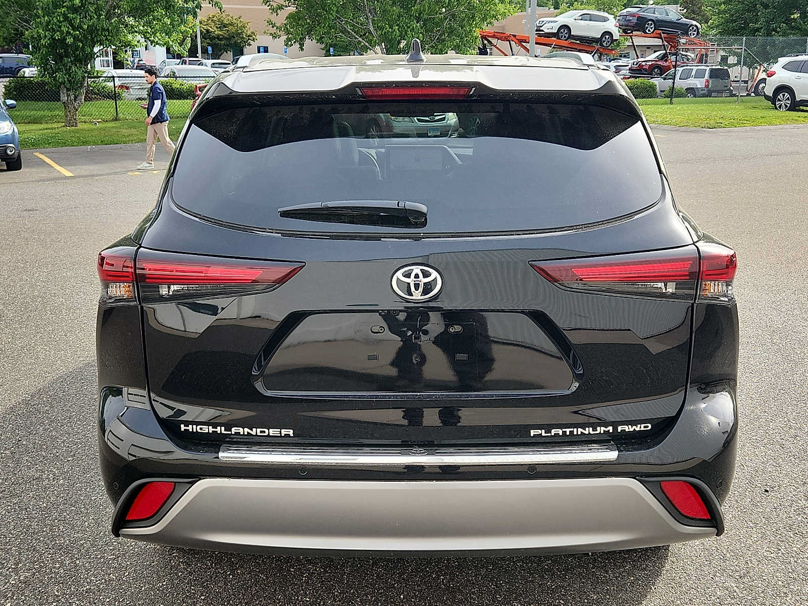 Used 2026 Toyota Highlander Platinum AWD/4WD image 5