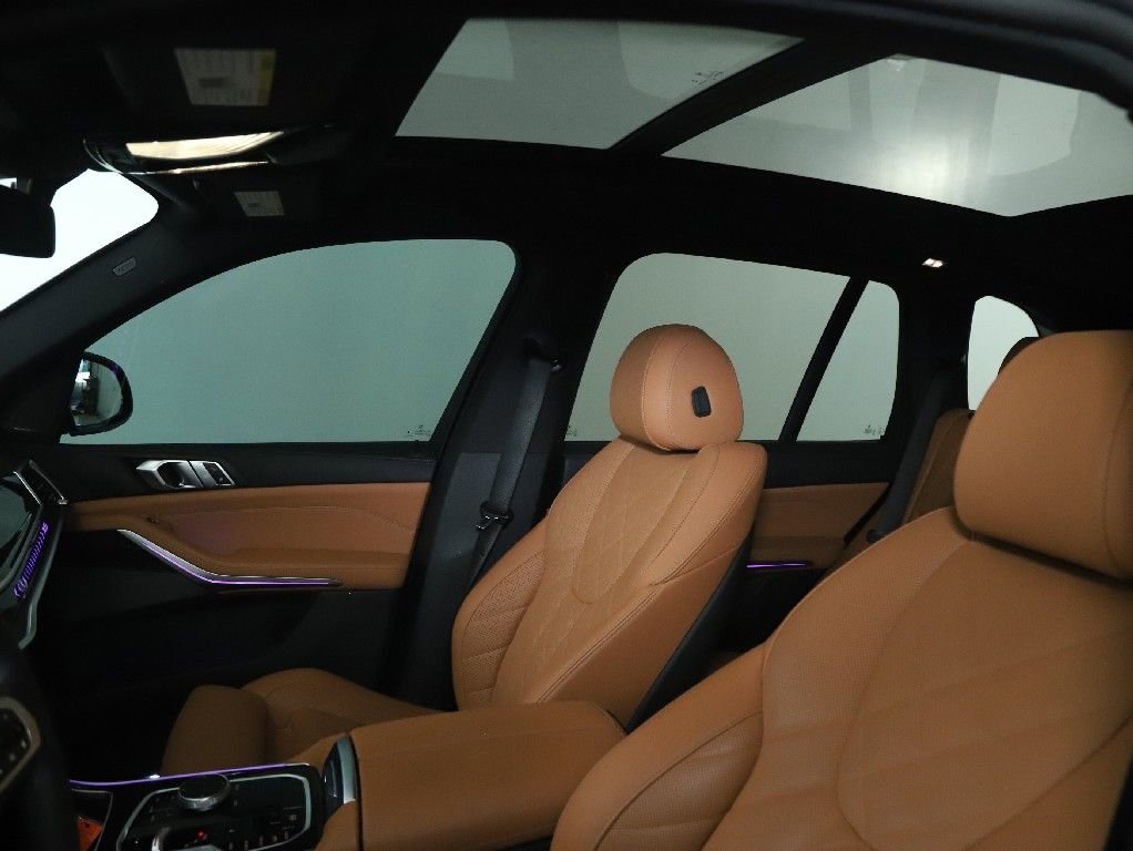 Used 2024 BMW X5 xDrive40i w/ M Sport Package AWD/4WD image 18