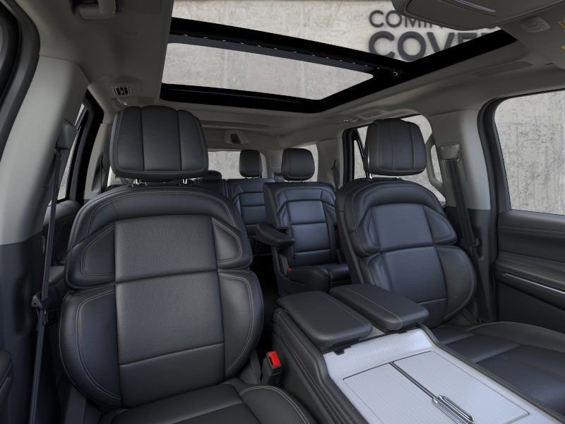 New 2026 Lincoln Navigator Reserve AWD/4WD image 10
