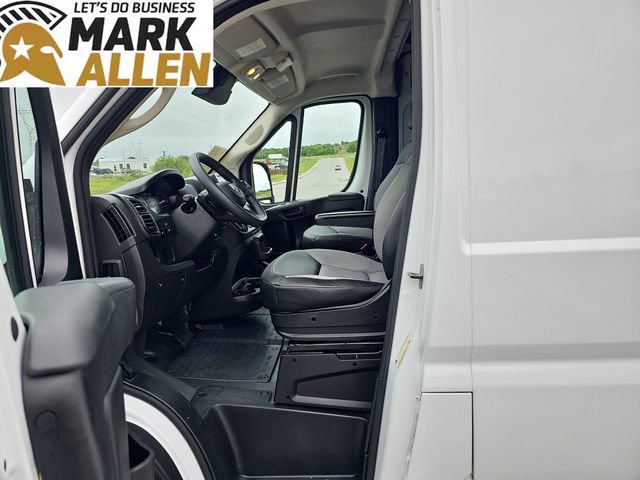 Used 2025 RAM ProMaster 2500 w/ Convenience Group FWD image 18