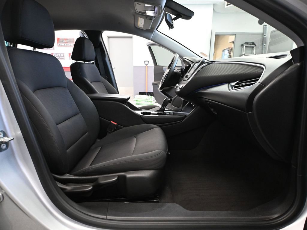 Used 2018 Chevrolet Malibu LT w/ LPO, Convenience Package 2 image 45