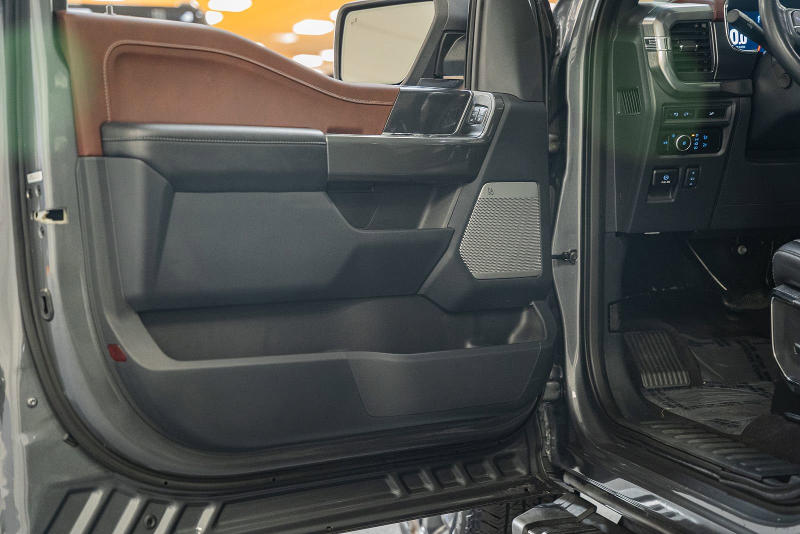 Certified 2023 Ford F150 Lariat w/ Equipment Group 502A High image 48