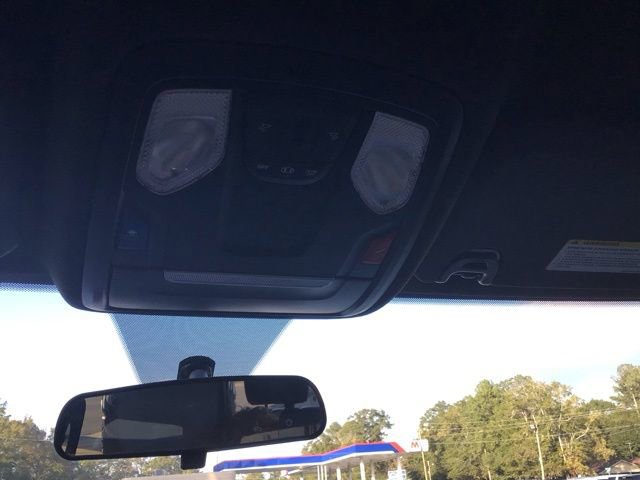 Used 2024 RAM 2500 Tradesman w/ Chrome Appearance Group image 15