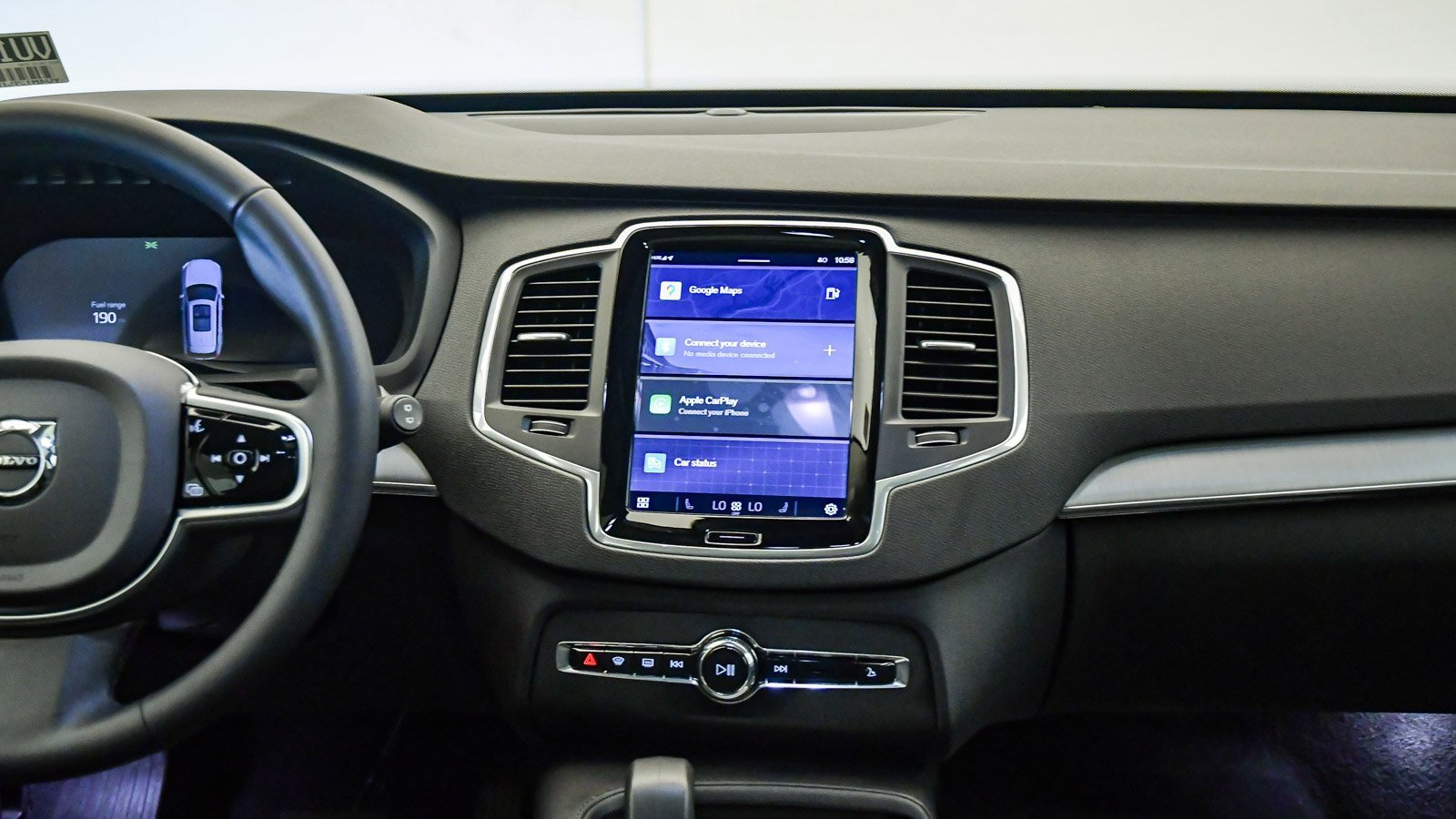 Certified 2025 Volvo XC90 B5 Core image 14