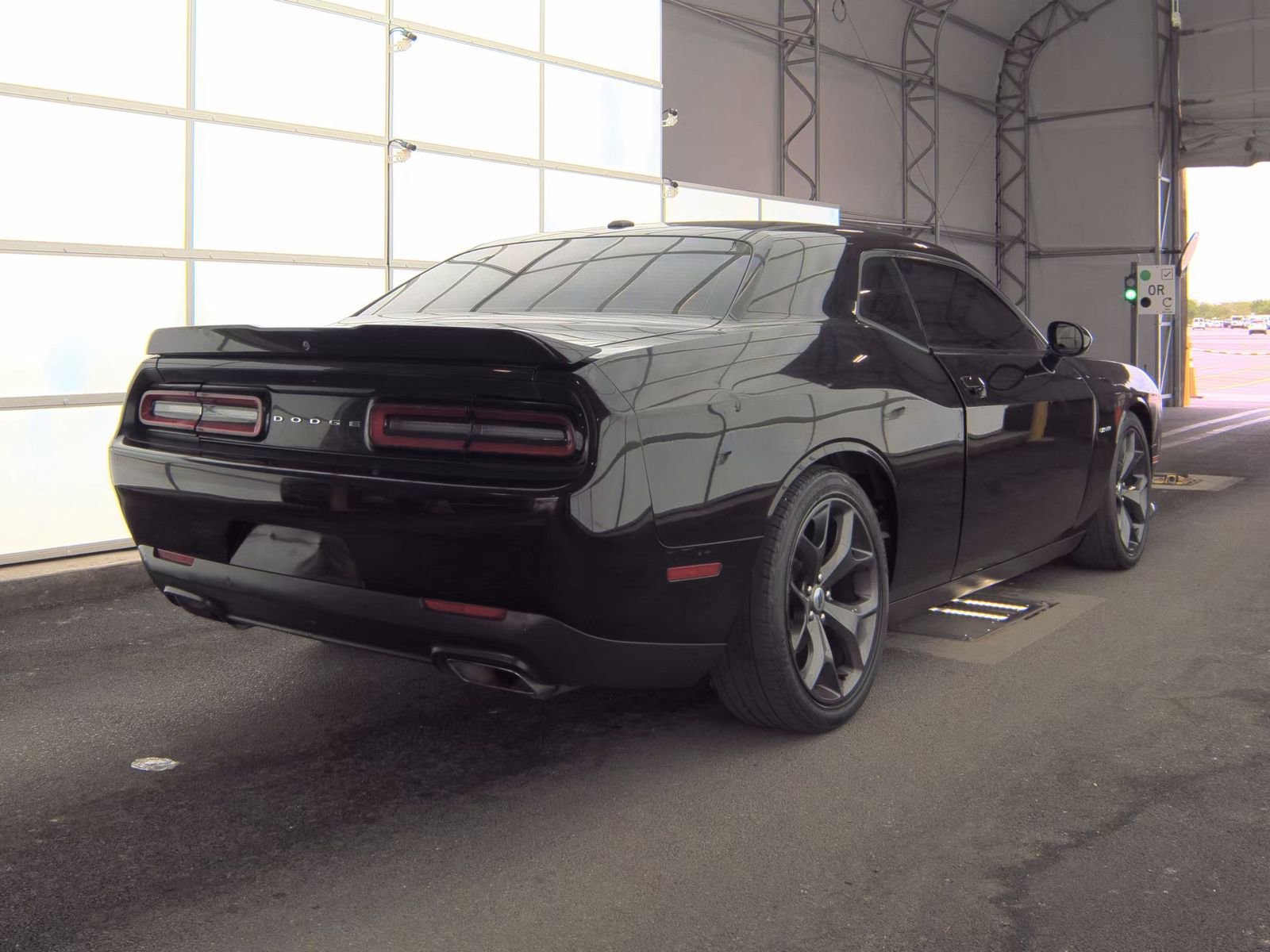 Used 2019 Dodge Challenger R/T image 6