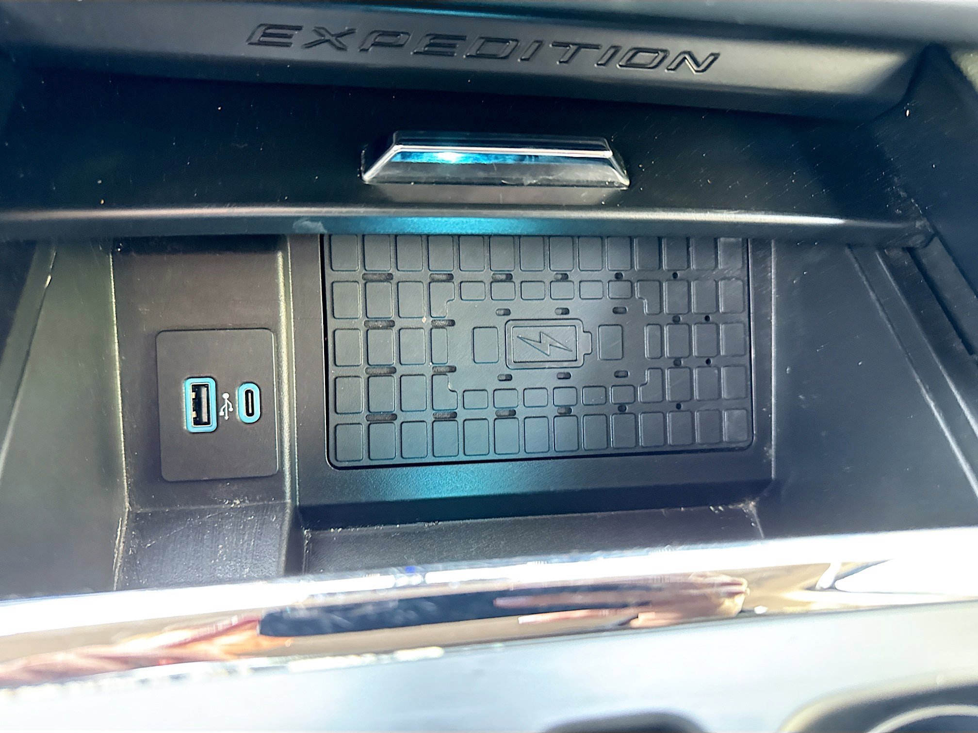 Used 2022 Ford Expedition Max XLT image 29