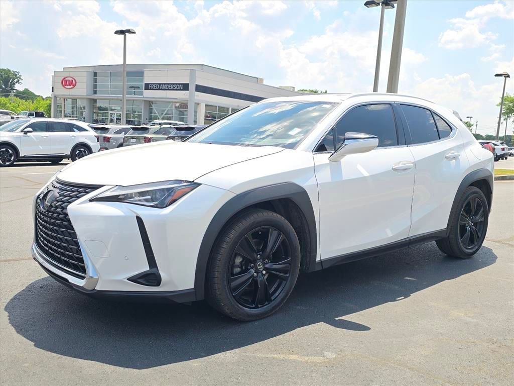 Used 2019 Lexus UX 200 w/ Premium Package FWD image 7