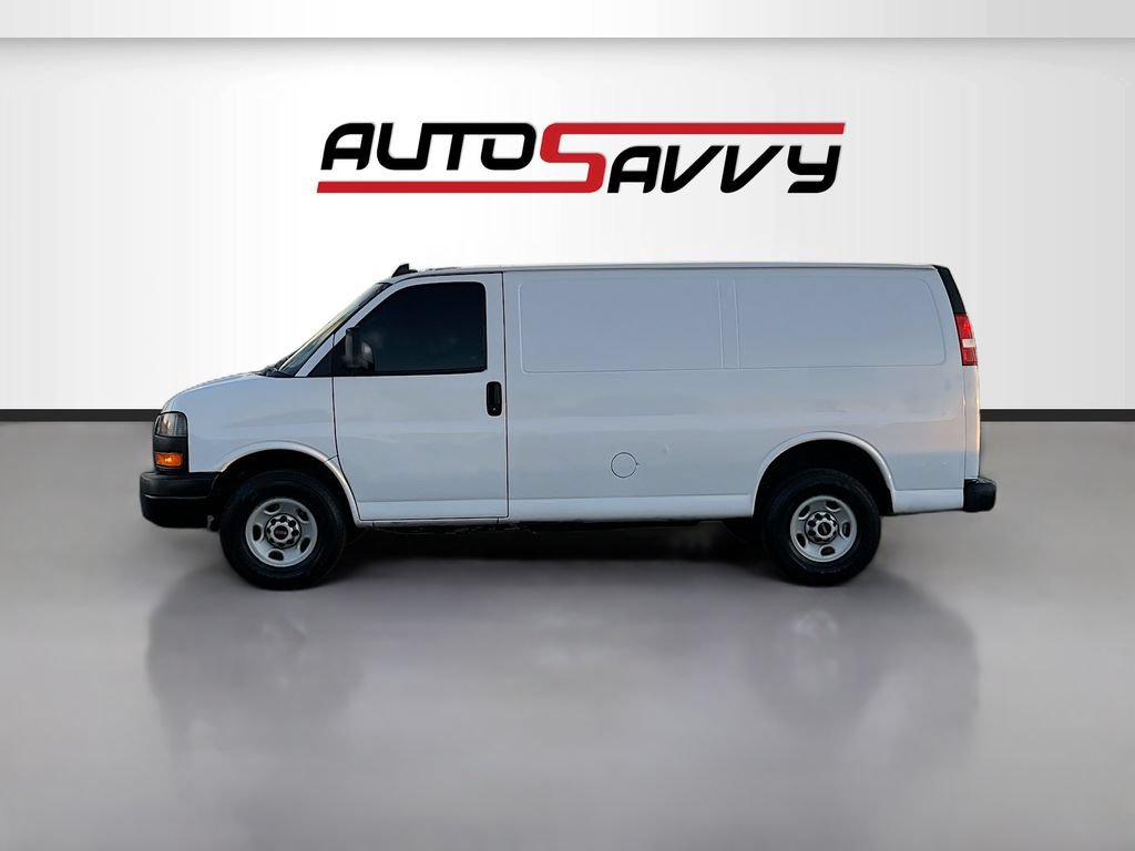 Used 2022 GMC Savana 2500 w/ Driver Convenience Package RWD image 4