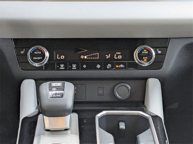 New 2025 Mitsubishi Outlander SE image 22