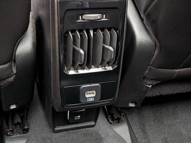 Used 2023 Jeep Compass Latitude w/ Sun and Sound Group AWD/4WD image 19