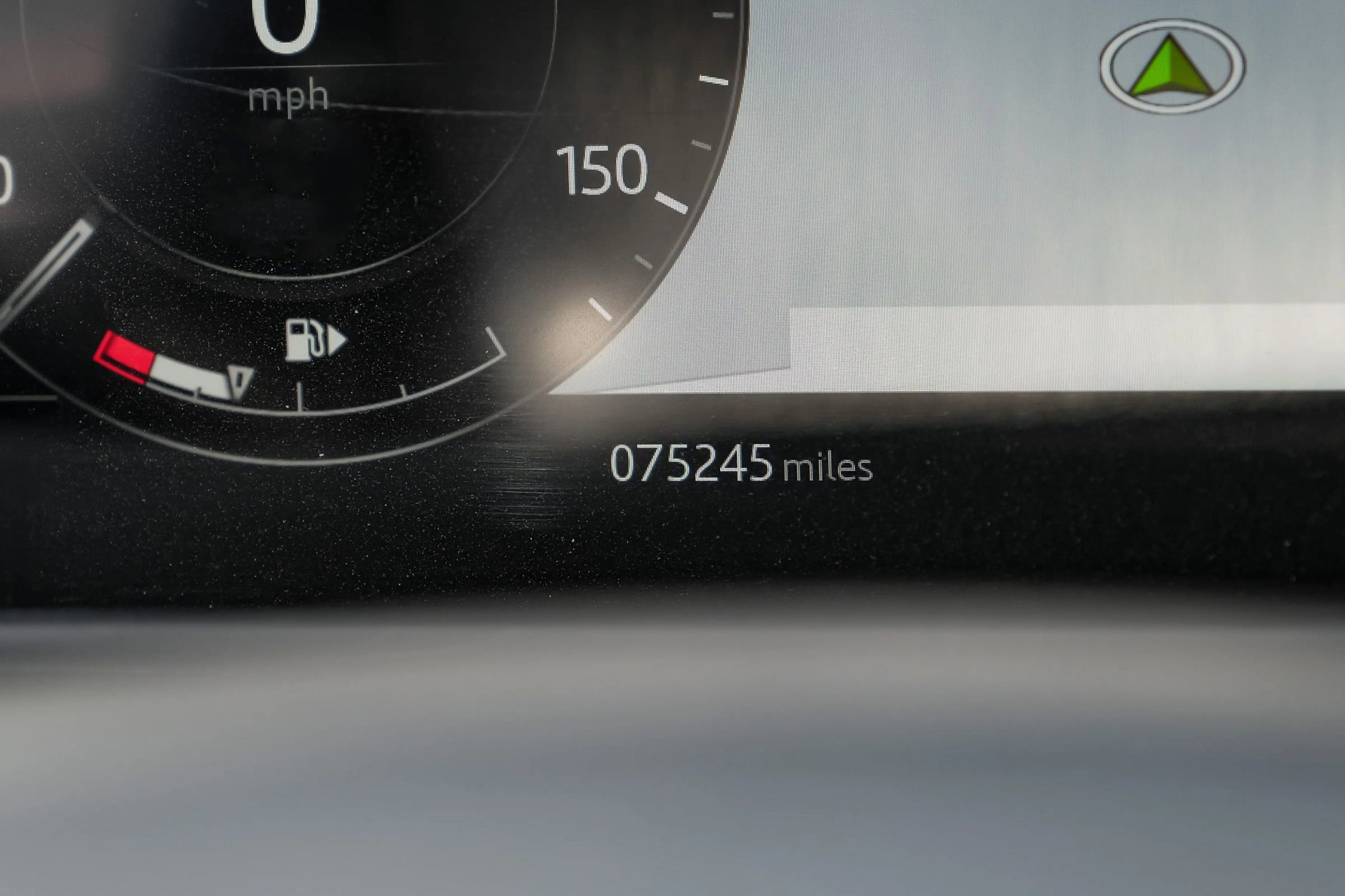 Used 2018 Land Rover Range Rover Velar R-Dynamic SE image 20