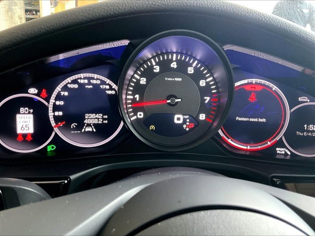 Used 2021 Porsche Panamera image 22