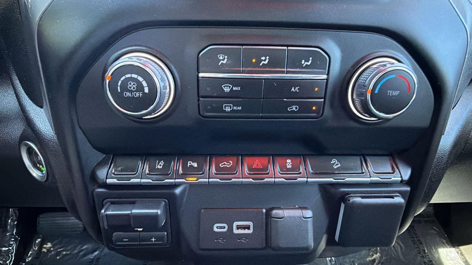 Used 2024 Chevrolet Silverado 2500 Custom w/ Custom Value Package AWD/4WD image 29