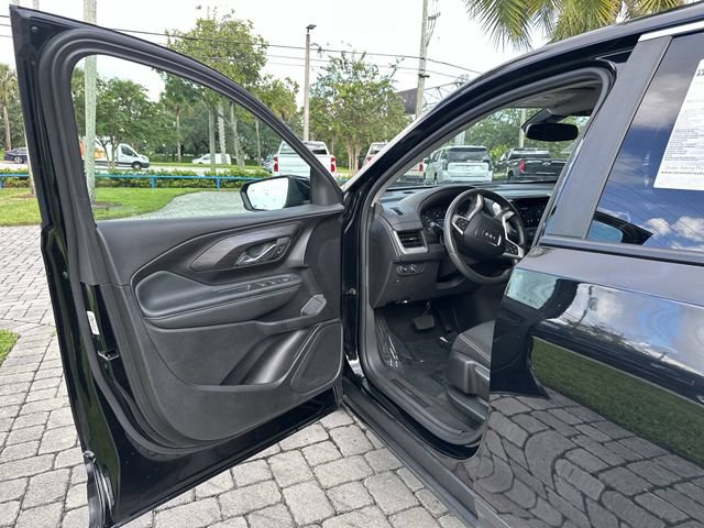 Used 2024 GMC Terrain SLE AWD/4WD image 22