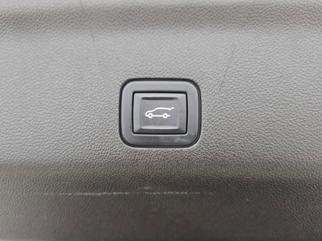 Certified 2022 Cadillac Escalade Premium Luxury AWD/4WD image 35