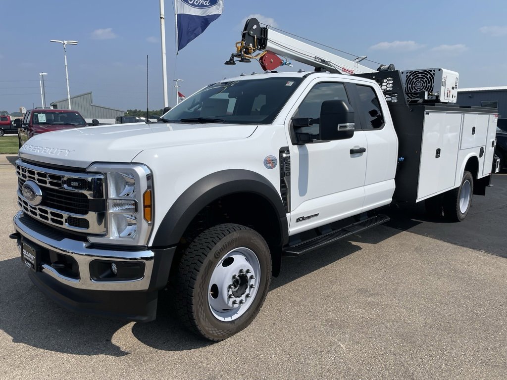 New 2025 Ford F550 4x4 SuperCab Super Duty image 6