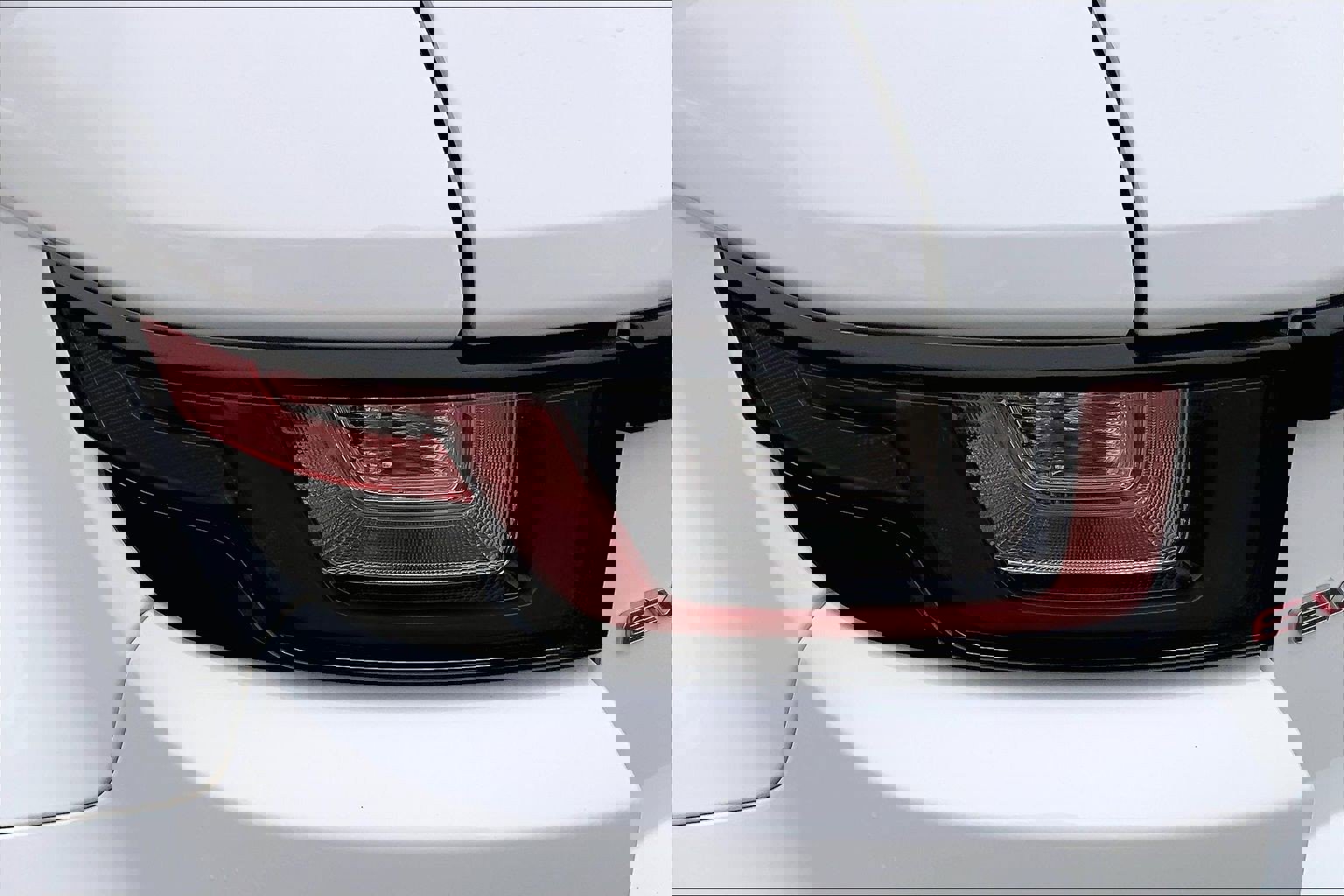 Used 2017 Land Rover Range Rover Evoque HSE Dynamic image 31