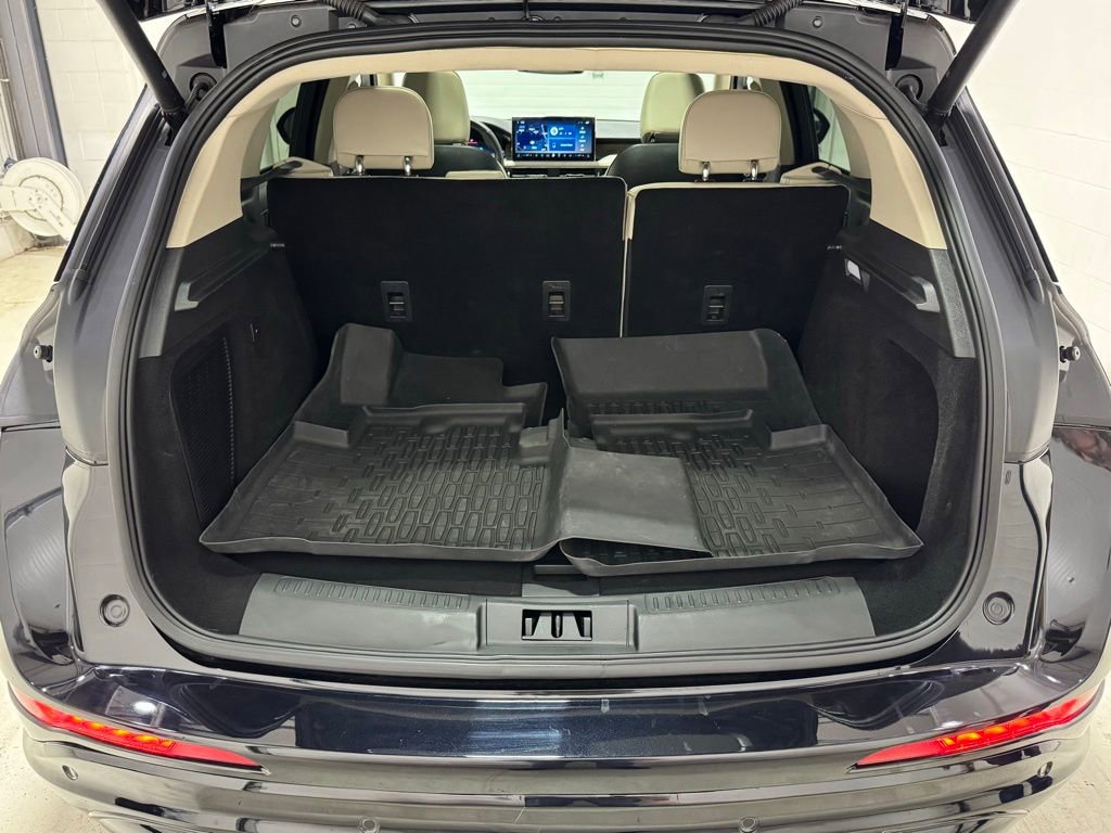 Used 2025 Lincoln Corsair Grand Touring image 26
