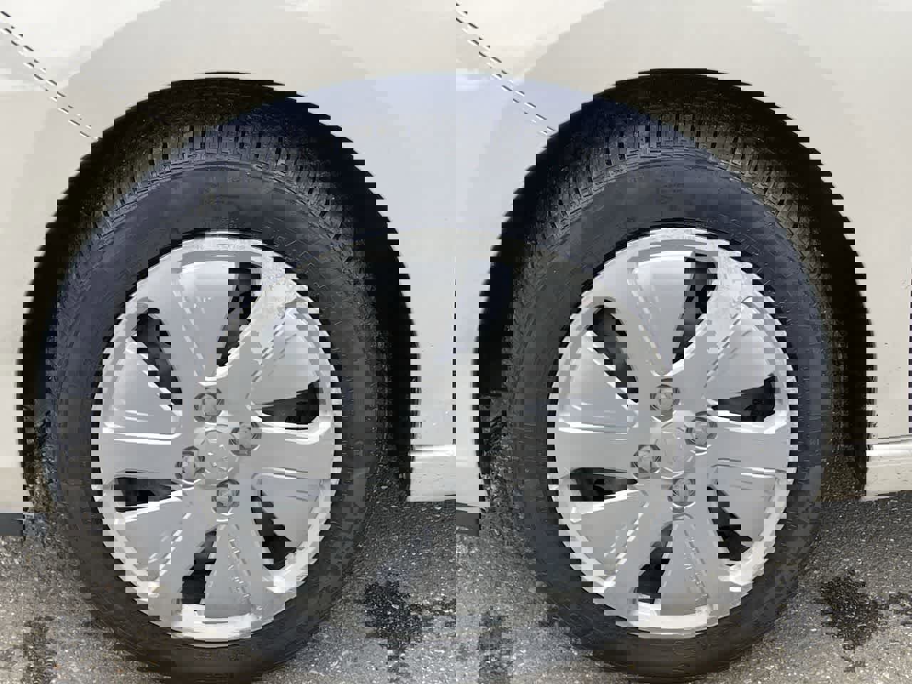 Used 2017 Chevrolet Spark LS image 33