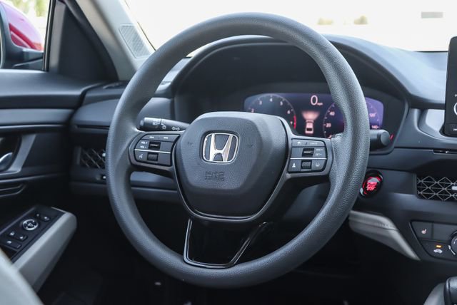 Used 2023 Honda Accord EX image 17