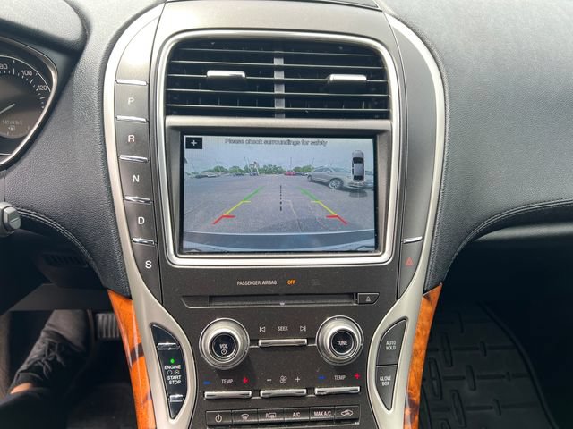 Used 2016 Lincoln MKX Select w/ Select Plus Package FWD image 22