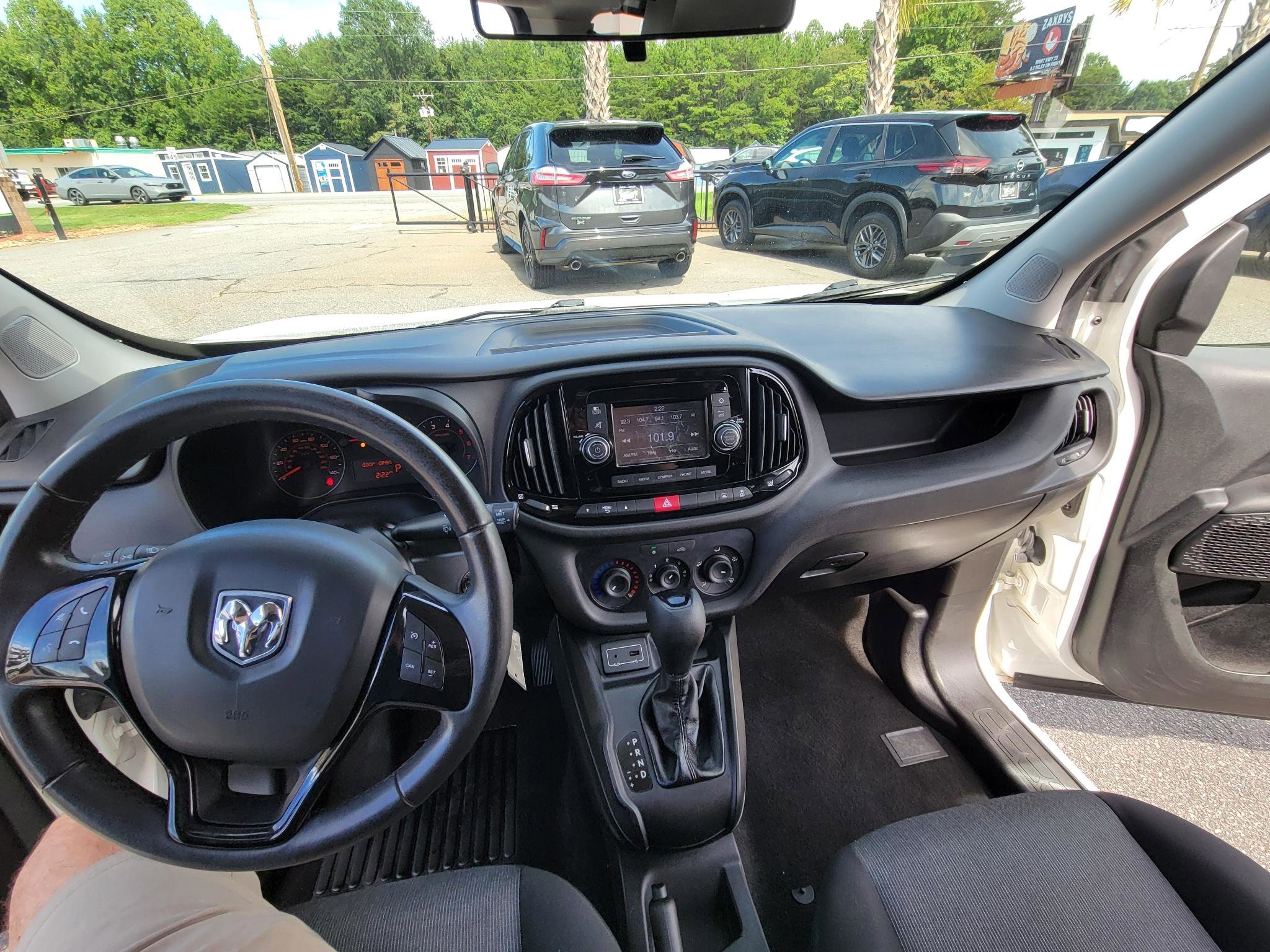 Used 2019 RAM ProMaster City Tradesman SLT FWD image 12