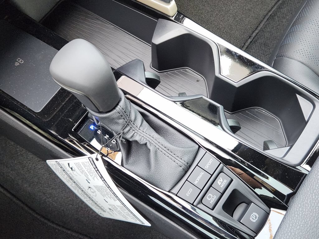 New 2026 Toyota Camry Hybrid FWD image 20