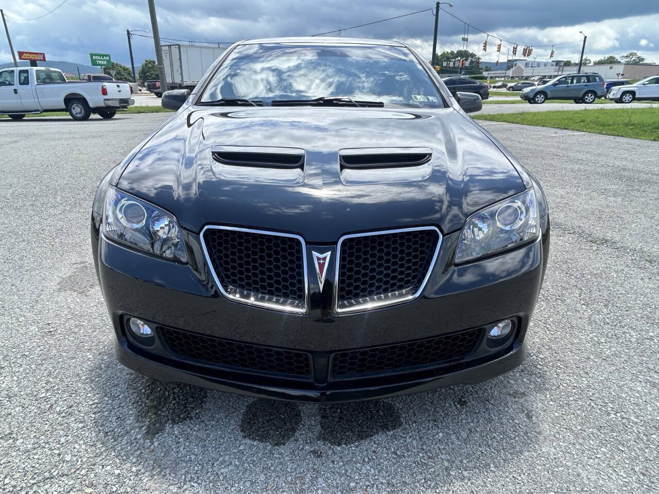 Used 2008 Pontiac G8 w/ Premium Package RWD image 3