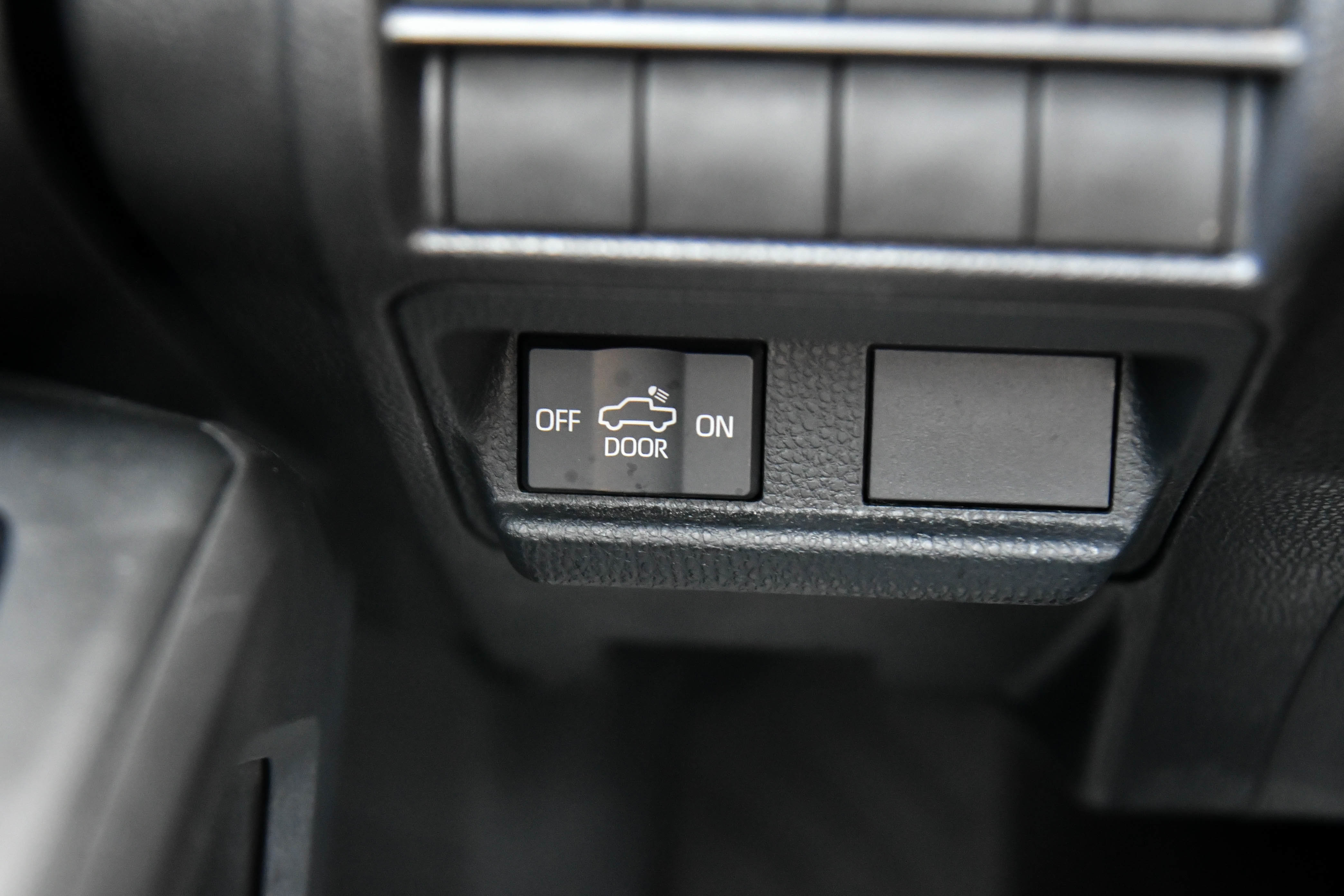 Used 2024 Toyota Tacoma TRD Sport image 34