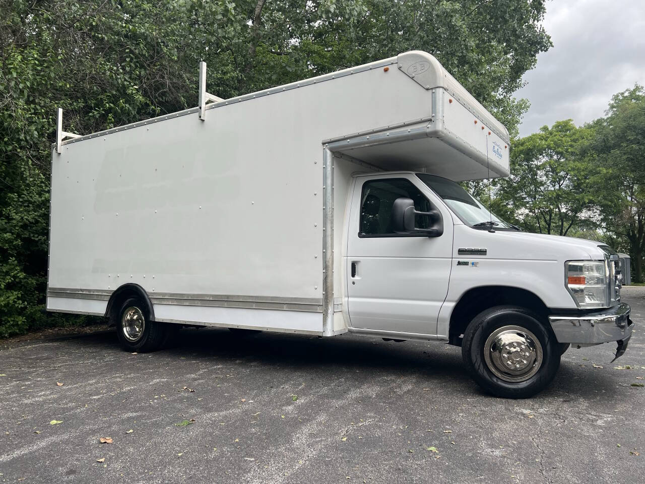 Used 2016 Ford E-350 and Econoline 350 Super Duty w/ Power Windows & Locks Group RWD image 8
