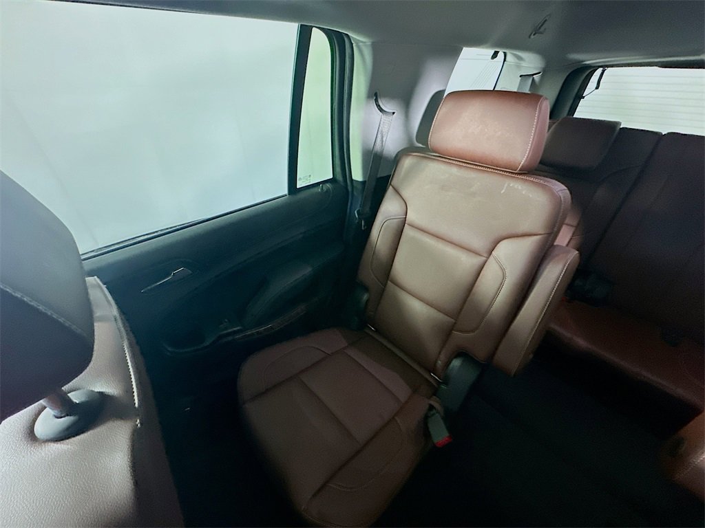 Used 2019 Chevrolet Tahoe Premier w/ Premier Plus Edition image 12