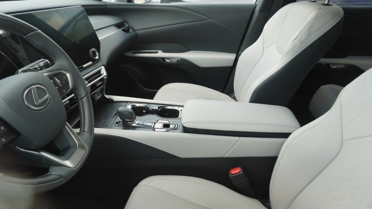 Certified 2024 Lexus RX 350 Premium Plus w/ Convenience Package image 8