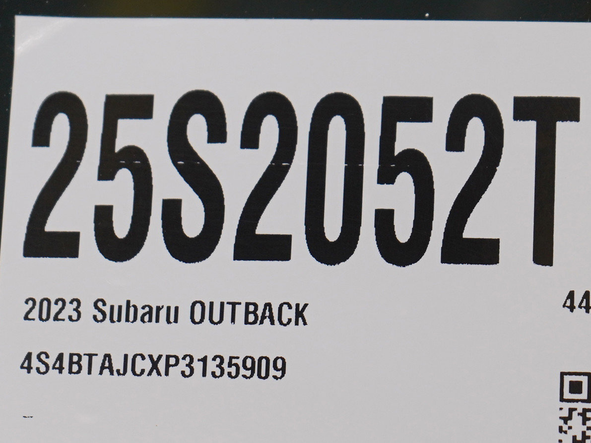 Used 2023 Subaru Outback Onyx Edition image 30