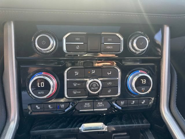 Used 2024 GMC Yukon Denali w/ Denali Reserve Package AWD/4WD image 13