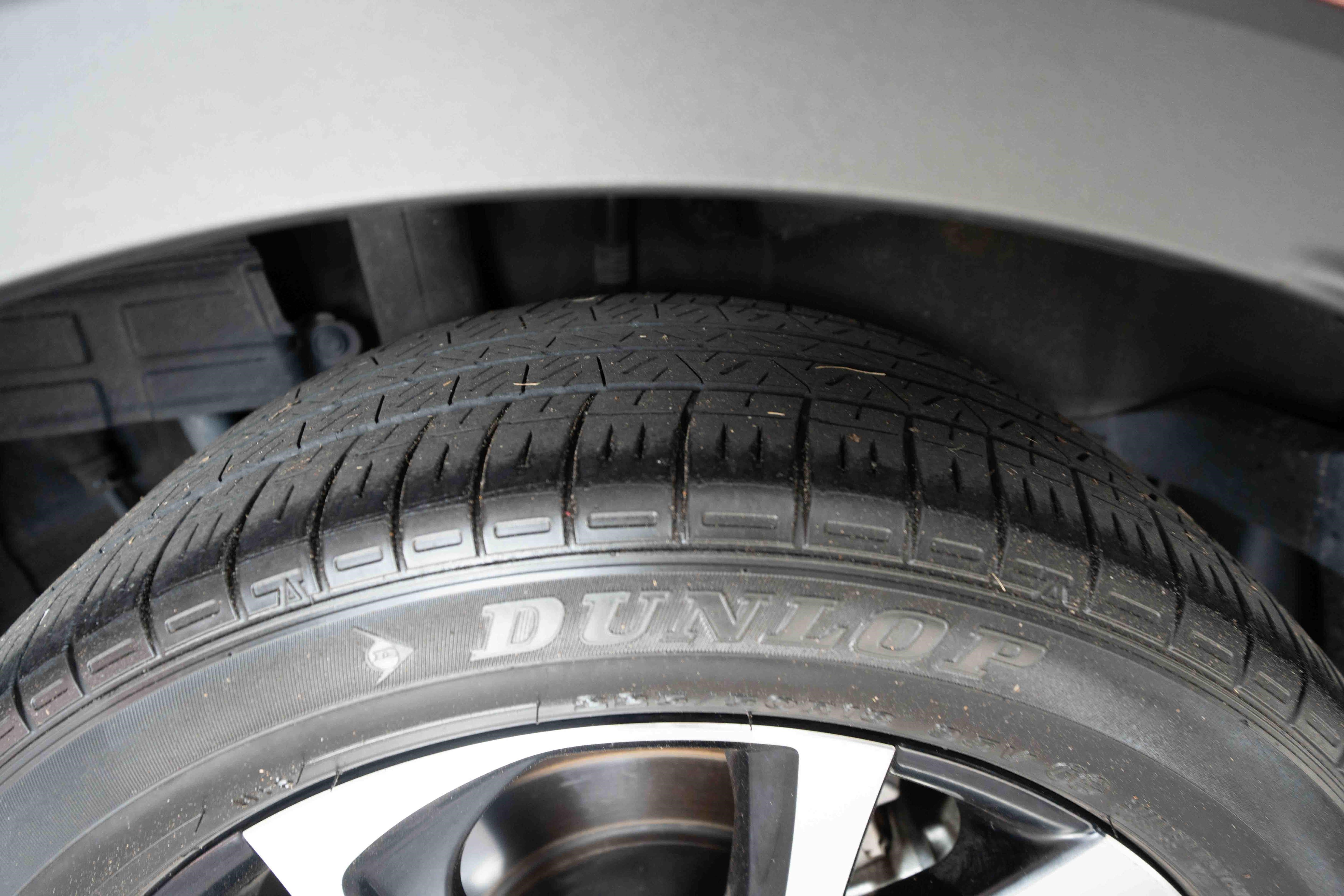 Used 2019 Toyota C-HR Limited FWD image 30