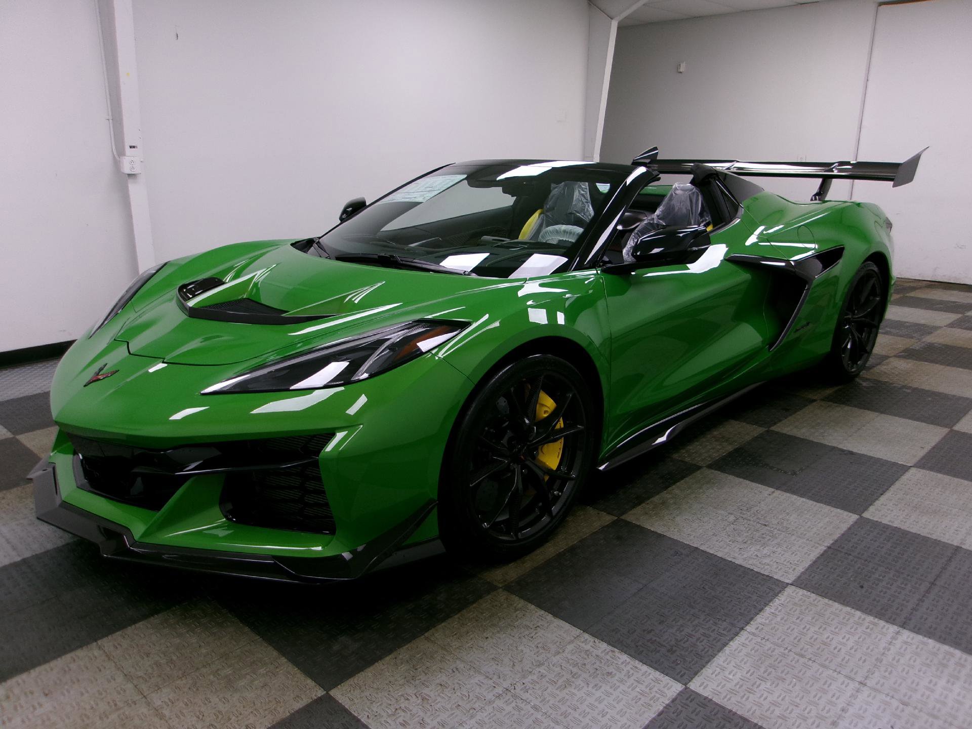 New 2026 Chevrolet Corvette ZR1 w/ ZR1 Carbon Fiber Aero Package