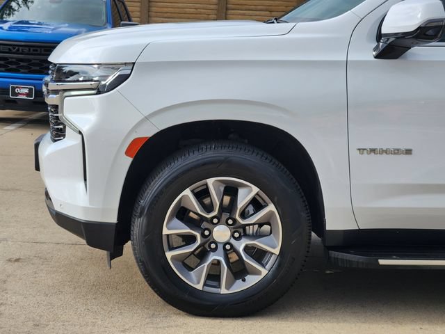 Used 2022 Chevrolet Tahoe LT w/ Luxury Package AWD/4WD image 16