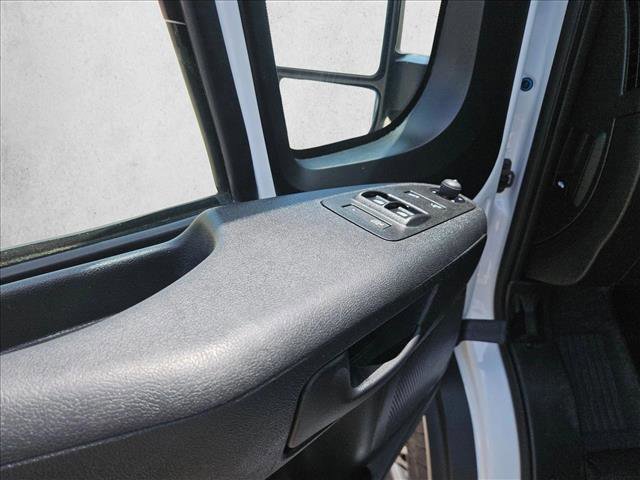 Used 2026 RAM ProMaster 2500 w/ Convenience Group FWD image 11