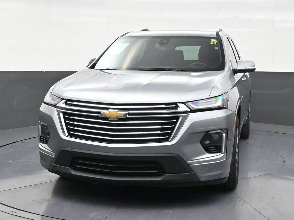 Used 2023 Chevrolet Traverse Premier FWD image 8