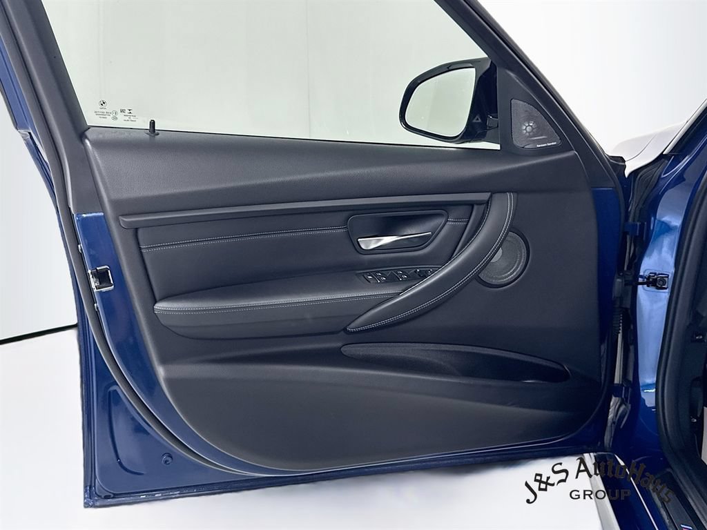 Used 2018 BMW M3 w/ Competition Package RWD image 23