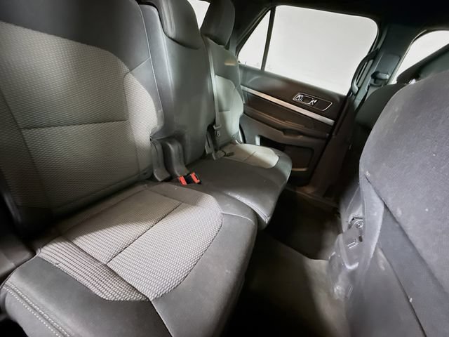 Used 2018 Ford Explorer XLT AWD/4WD image 28