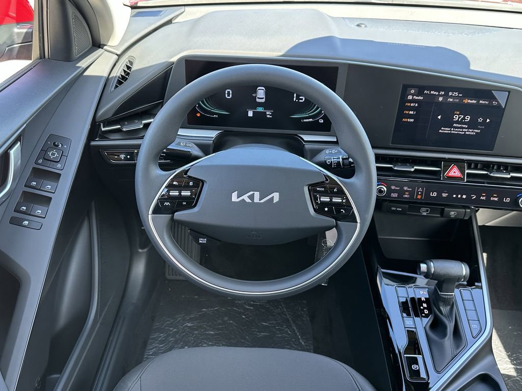 New 2026 Kia Niro LX FWD image 9