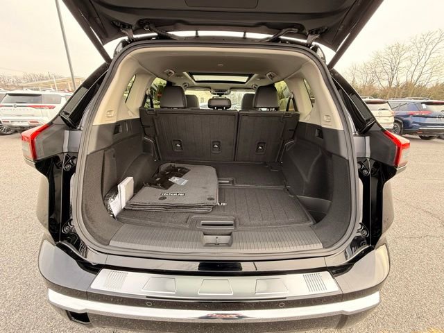 New 2026 Nissan Rogue Platinum w/ Tech Package AWD/4WD image 17