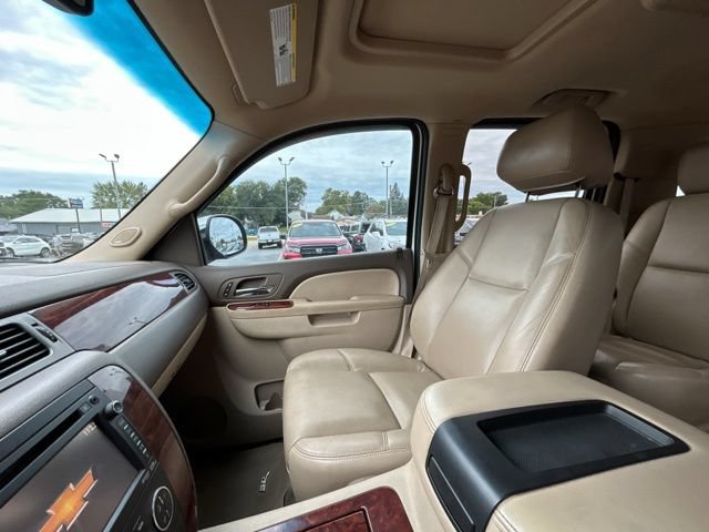 Used 2012 Chevrolet Suburban LTZ AWD/4WD image 55