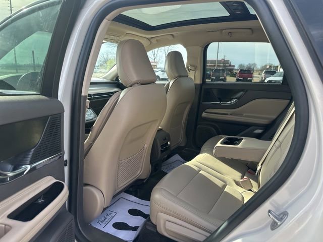 Used 2022 Lincoln Corsair AWD w/ Premium Package image 26